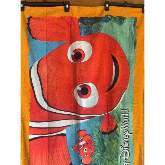 Disney Finding Nemo & Dory Beach Bath Towel 31x57 Walt Disney World Colorful - Picture 3 of 6